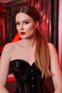 Domina Miss Kaya Mia